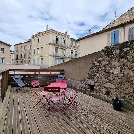 T2 Avec Terrasse 25m², Garage, Plein Centre-ville Narbona